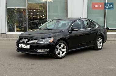 Седан Volkswagen Passat 2015 в Києві