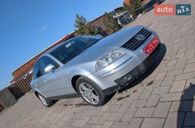 Седан Volkswagen Passat 2004 в Івано-Франківську
