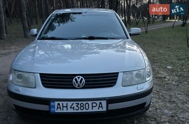 Седан Volkswagen Passat 1999 в Николаеве