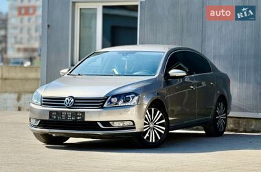 Седан Volkswagen Passat 2014 в Тернополе