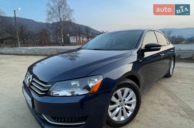 Седан Volkswagen Passat 2013 в Ивано-Франковске