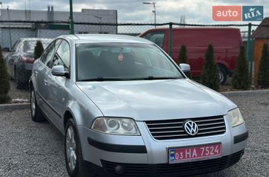 Седан Volkswagen Passat 2003 в Виннице