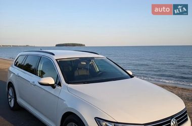 Универсал Volkswagen Passat 2014 в Казатине