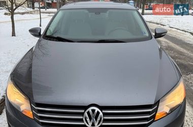 Седан Volkswagen Passat 2011 в Сумах