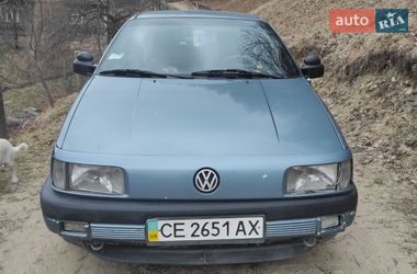 Седан Volkswagen Passat 1990 в Путиле