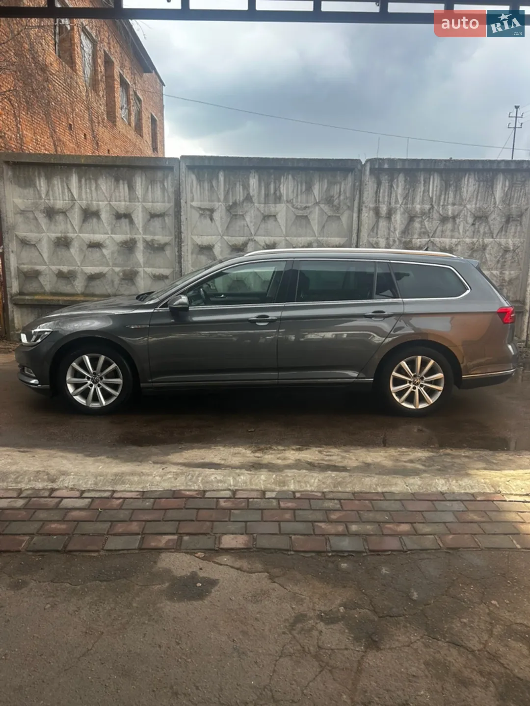 2017 Volkswagen Passat - фото 1