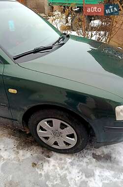 Седан Volkswagen Passat 1999 в Шишаки