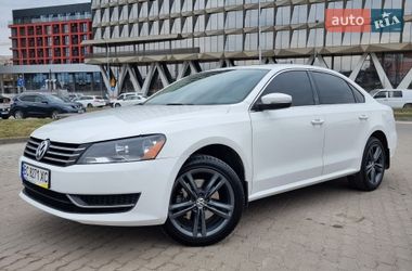 Седан Volkswagen Passat 2013 в Львове