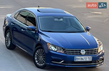 Седан Volkswagen Passat 2016 в Одессе