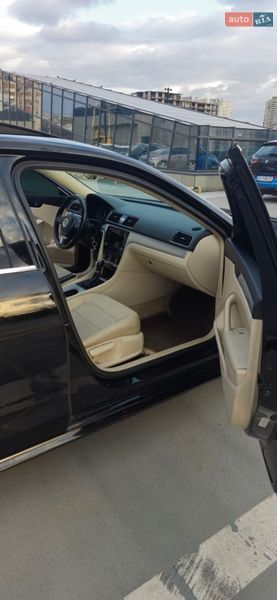 Седан Volkswagen Passat 2013 в Киеве