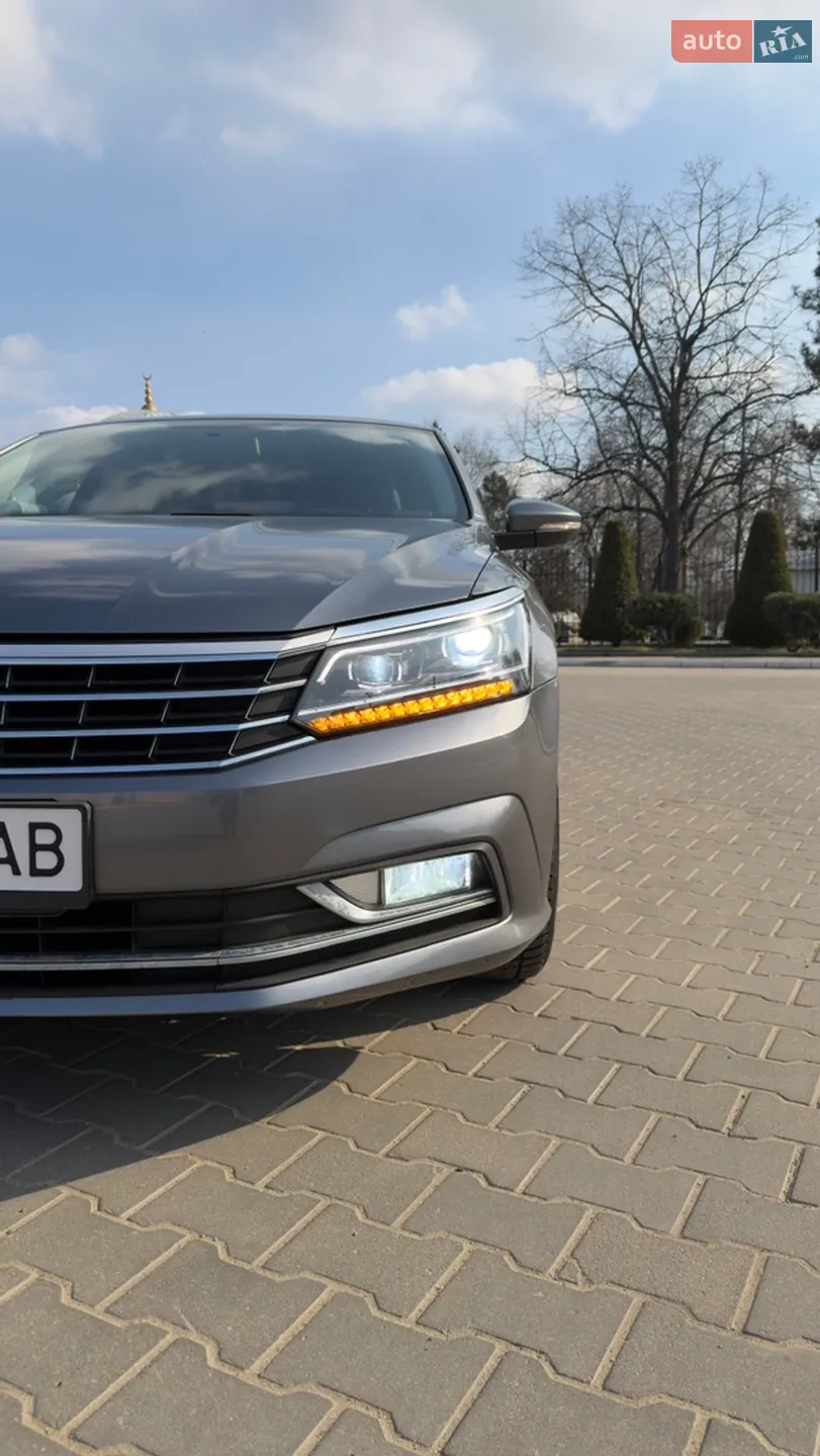 2016 Volkswagen Passat - мініатюра 8