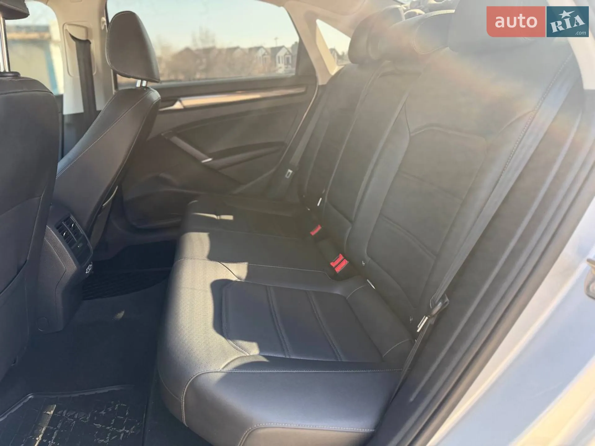 2020 Volkswagen Passat - мініатюра 42