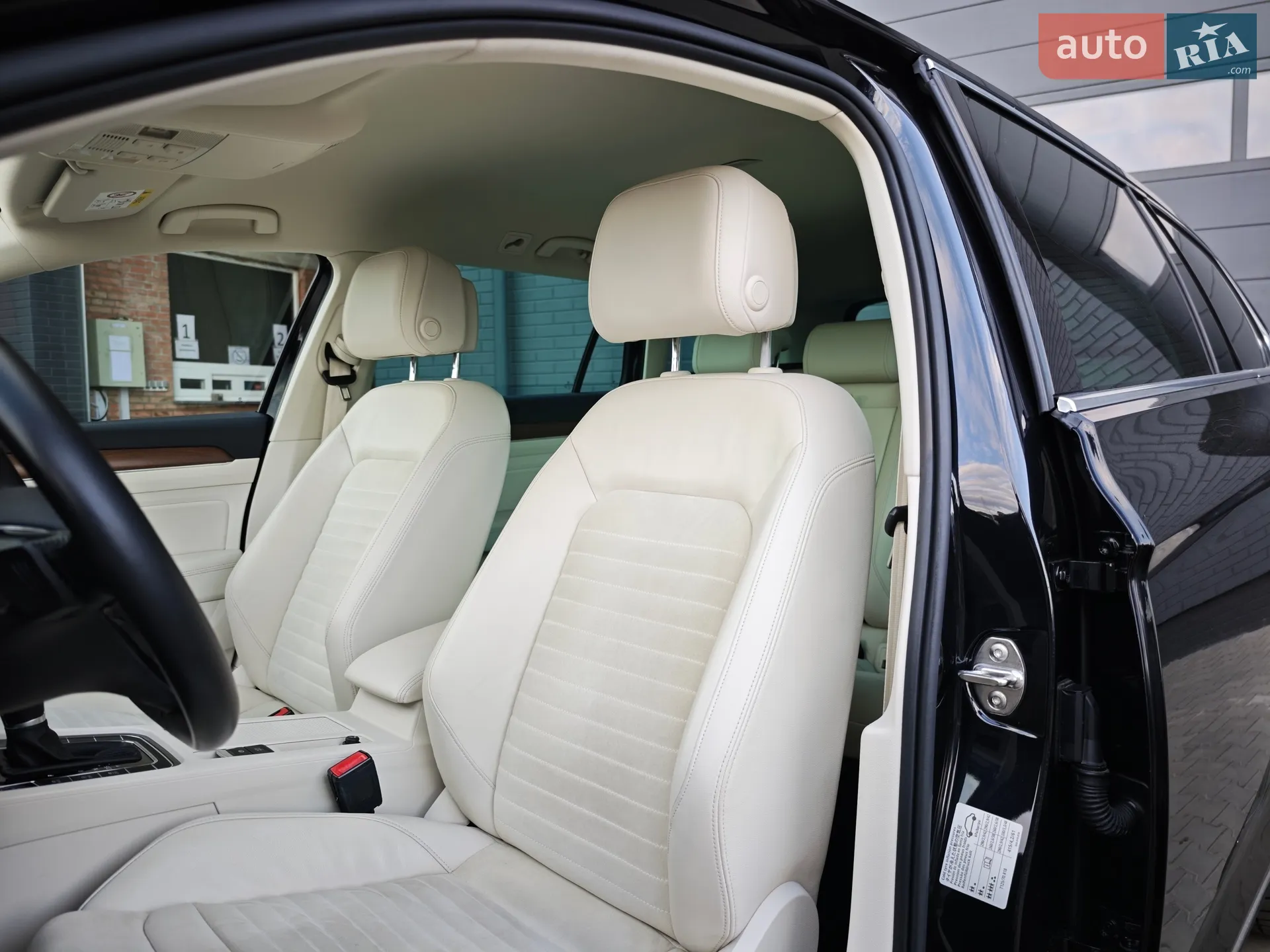 2015 Volkswagen Passat - мініатюра 27