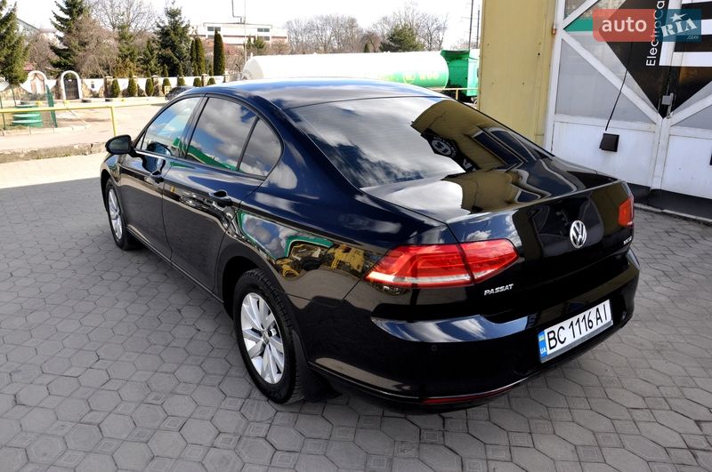 Седан Volkswagen Passat 2017 в Львове