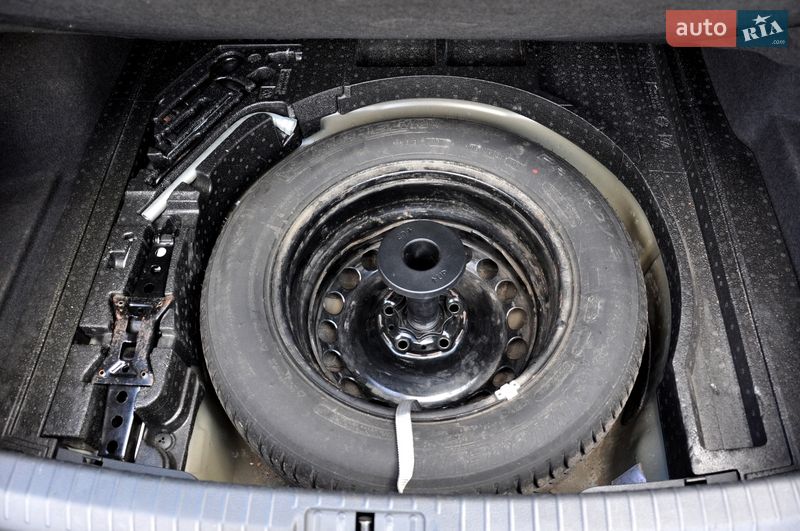 Седан Volkswagen Passat 2017 в Львове