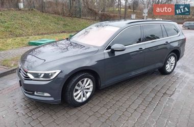 Універсал Volkswagen Passat 2014 в Львові