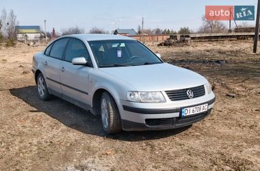 Седан Volkswagen Passat 1999 в Радомышле