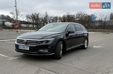 Универсал Volkswagen Passat 2020 в Киеве