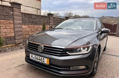 Универсал Volkswagen Passat 2016 в Сваляве