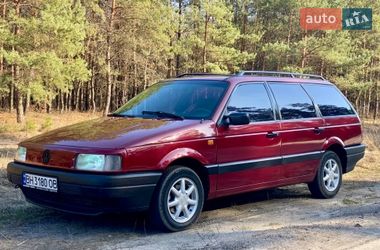 Універсал Volkswagen Passat 1993 в Харкові