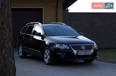 Универсал Volkswagen Passat 2010 в Житомире