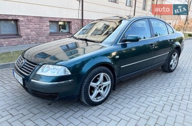Седан Volkswagen Passat 2002 в Золочеве