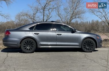 Седан Volkswagen Passat 2014 в Киеве