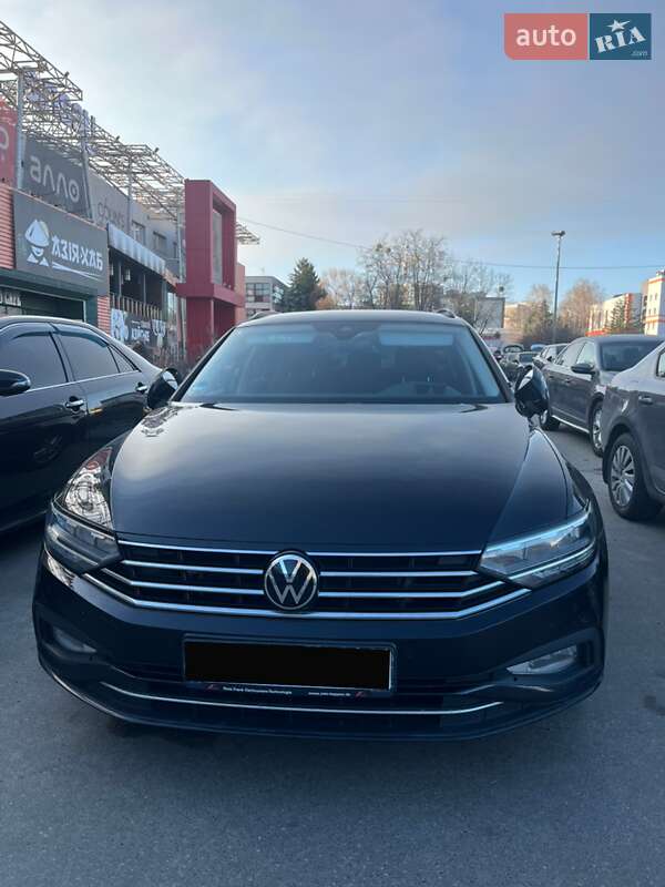 Volkswagen Passat 2021