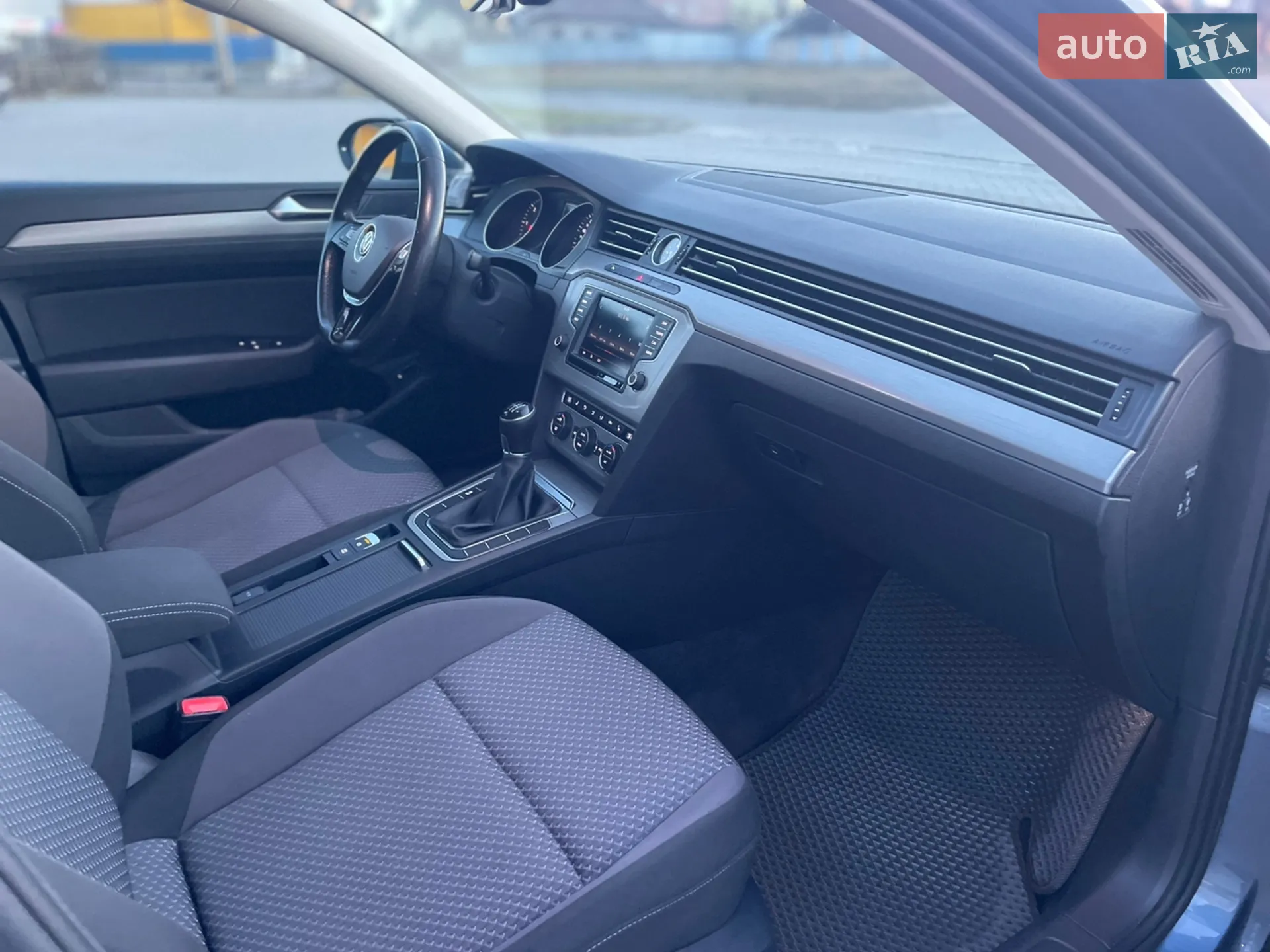 2015 Volkswagen Passat - мініатюра 17