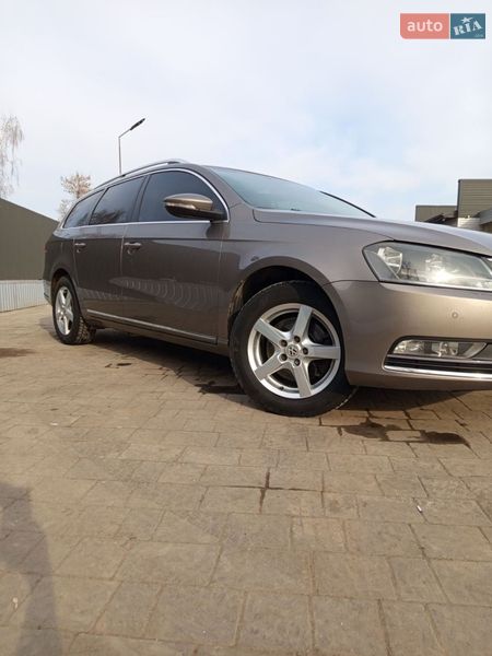 Volkswagen Passat 2011