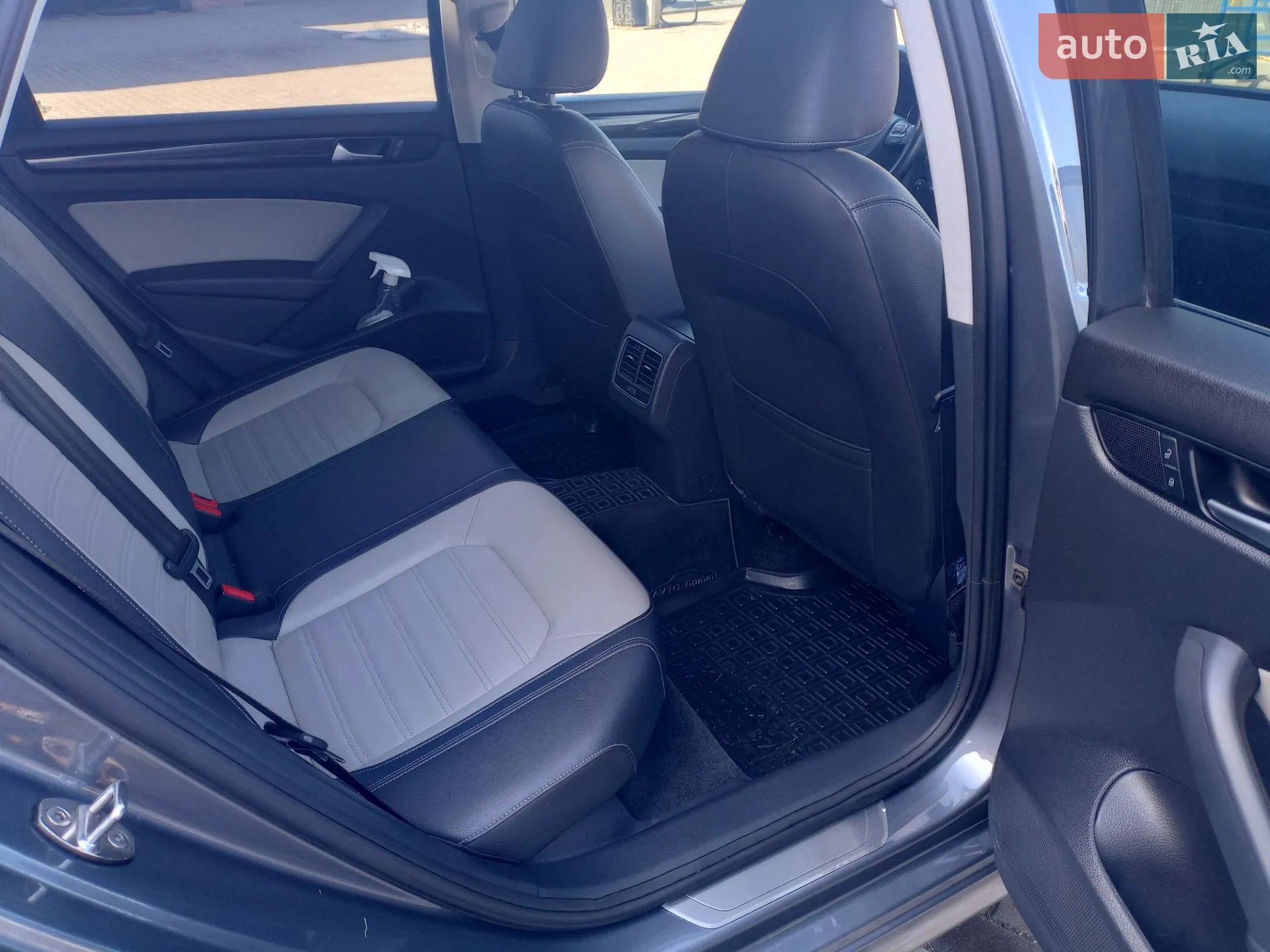 2015 Volkswagen Passat - мініатюра 9