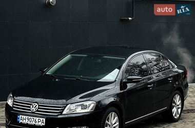Седан Volkswagen Passat 2011 в Славянске