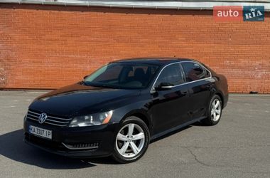 Седан Volkswagen Passat 2012 в Киеве