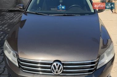 Універсал Volkswagen Passat 2012 в Хмільнику