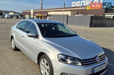 Седан Volkswagen Passat 2013 в Черкассах