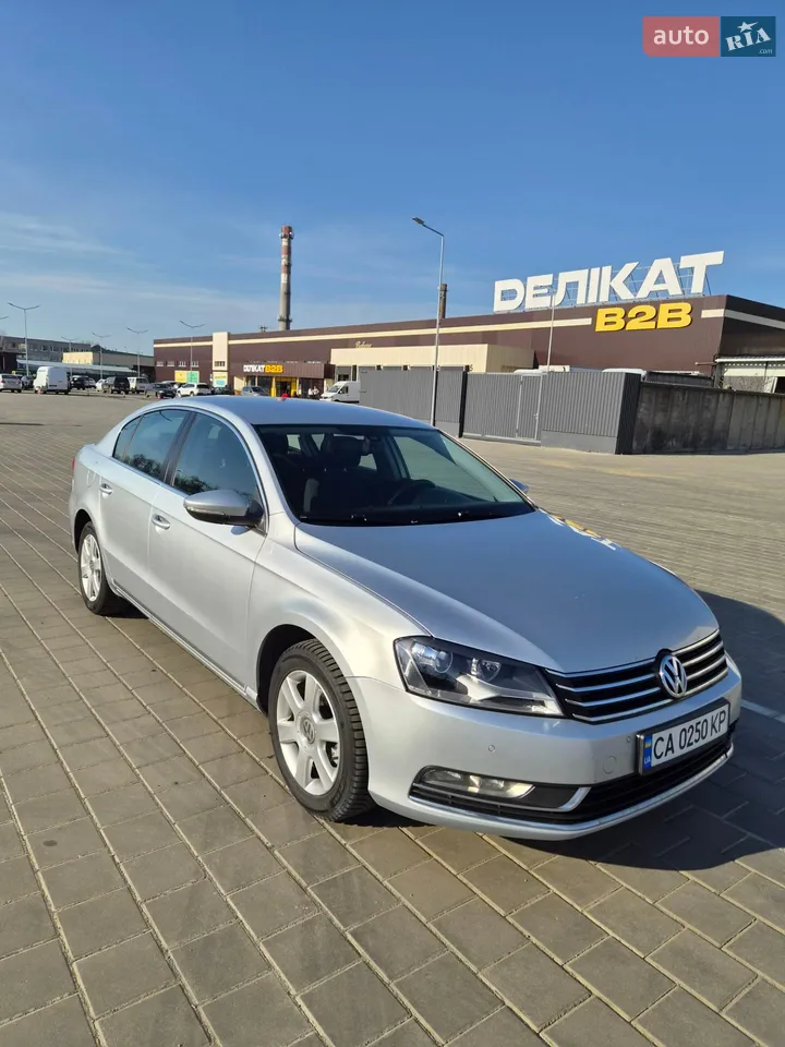 2013 Volkswagen Passat - мініатюра 15