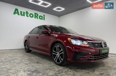 Седан Volkswagen Passat 2018 в Одессе