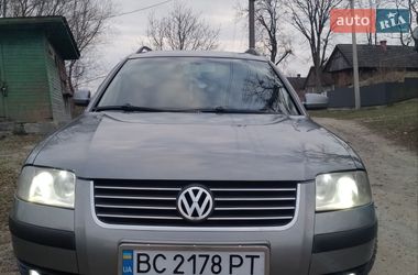 Универсал Volkswagen Passat 2002 в Новояворовске