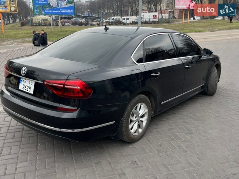 Седан Volkswagen Passat 2017 в Каменском