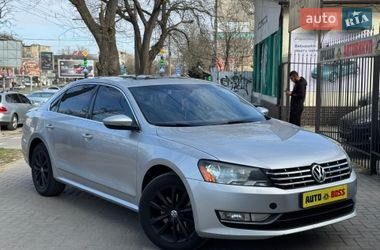 Седан Volkswagen Passat 2012 в Николаеве