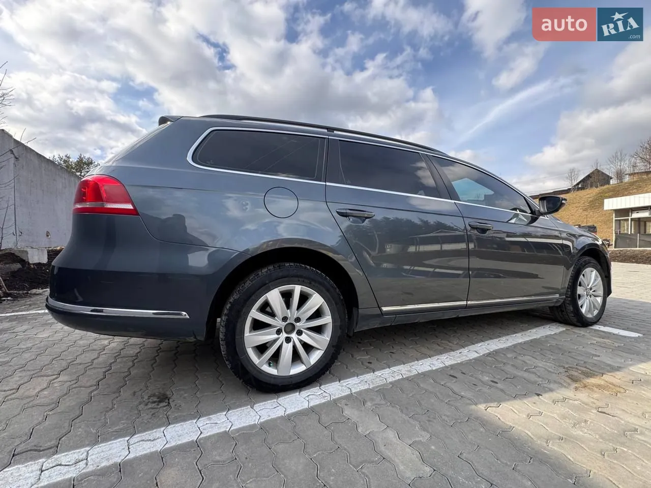 2010 Volkswagen Passat - мініатюра 24