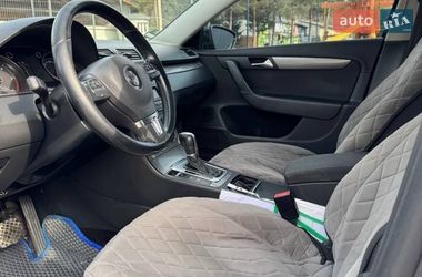 Универсал Volkswagen Passat 2011 в Яремче
