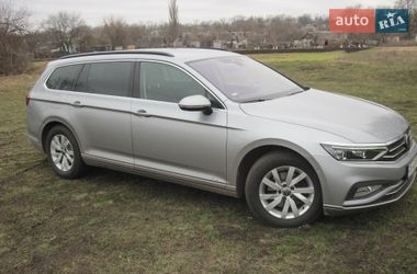 Универсал Volkswagen Passat 2022 в Краснограде
