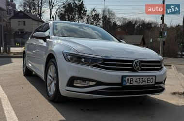 Универсал Volkswagen Passat 2022 в Виннице