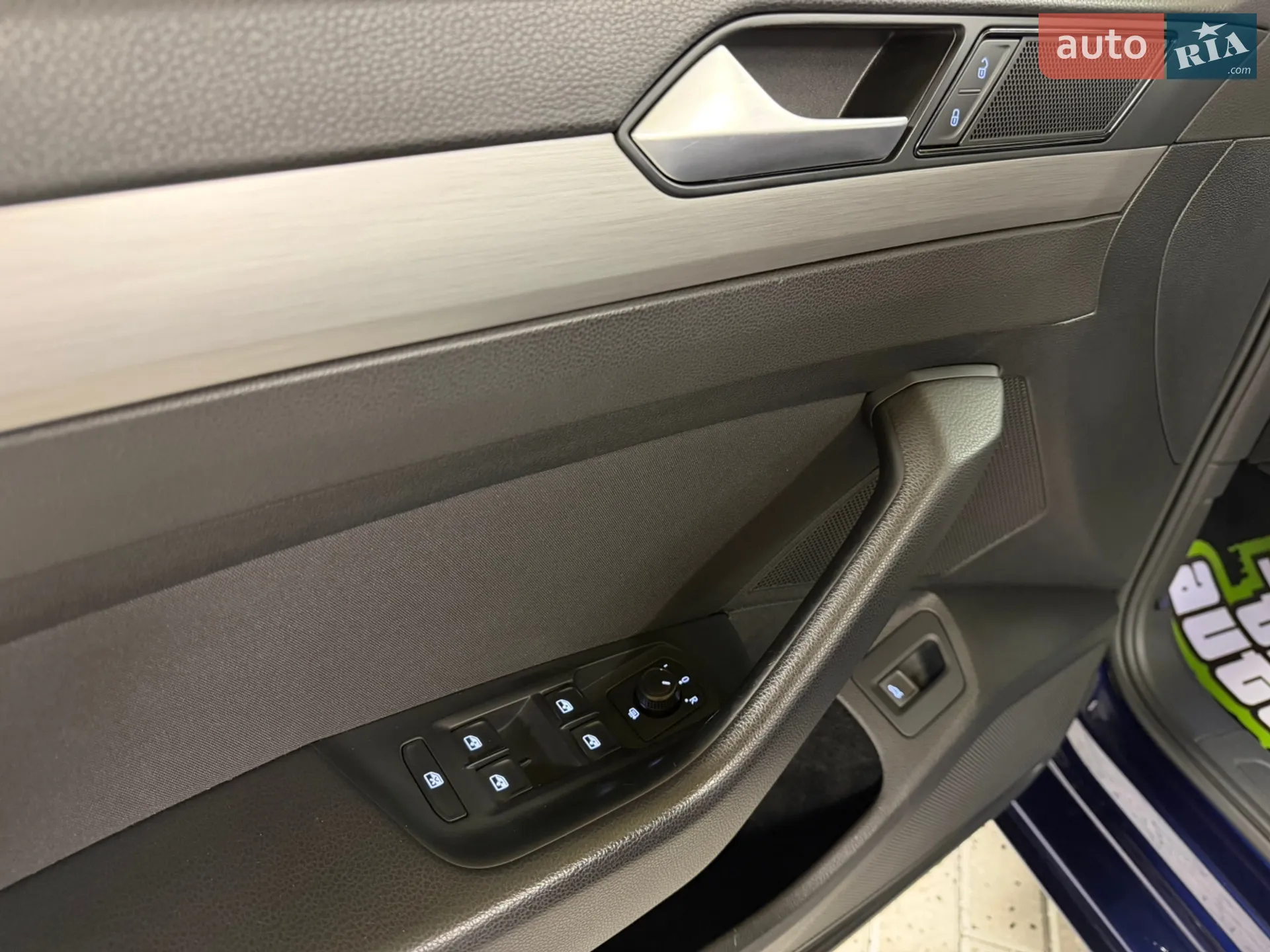 2019 Volkswagen Passat - мініатюра 33