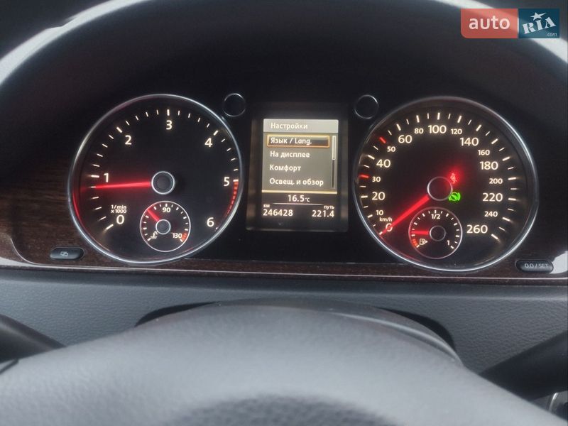 Универсал Volkswagen Passat 2011 в Луцке