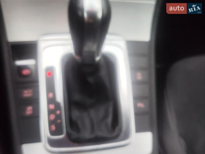 Универсал Volkswagen Passat 2011 в Луцке