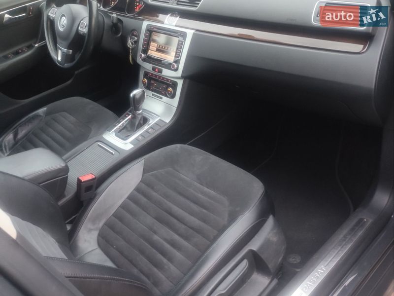 Универсал Volkswagen Passat 2011 в Луцке