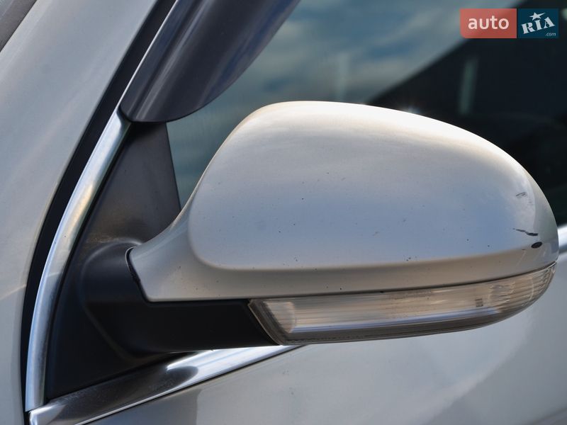 Седан Volkswagen Passat 2010 в Киеве