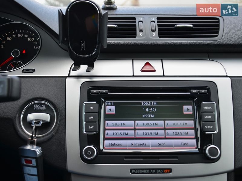 Седан Volkswagen Passat 2010 в Киеве